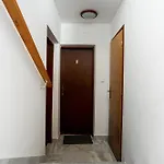 Tonik Diklo, Seaside In Appartement