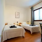 Tonik Diklo, Seaside In *