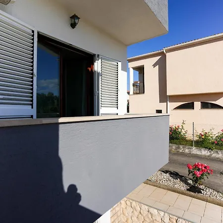 Apartment Tonik Diklo, Seaside In Zadar