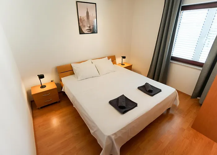 Tonik Diklo, Seaside In Apartamento Zadar